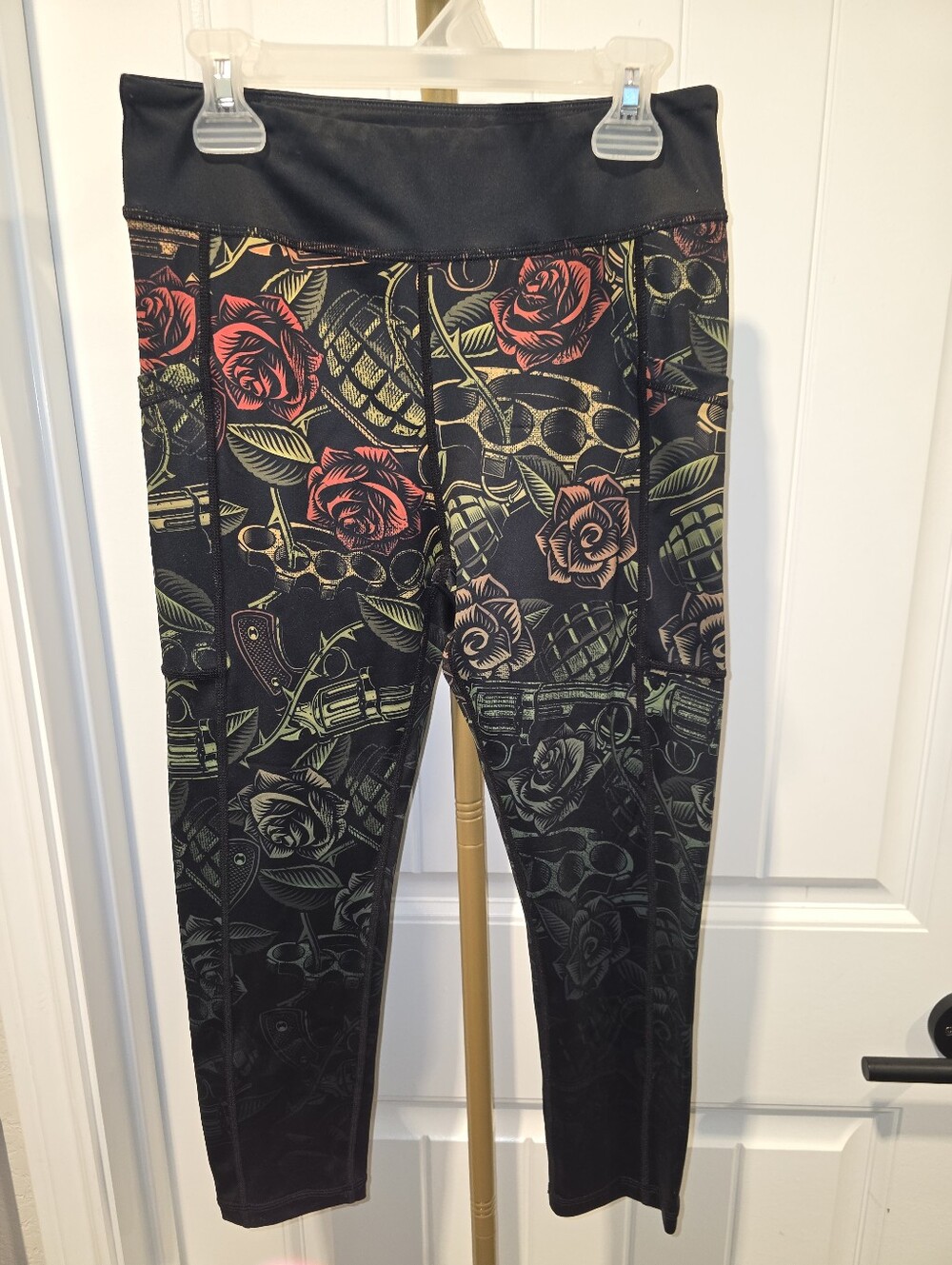 CVR Constantly Varied Gear Workout Leggings Crop Small Dressed To Kill Squat